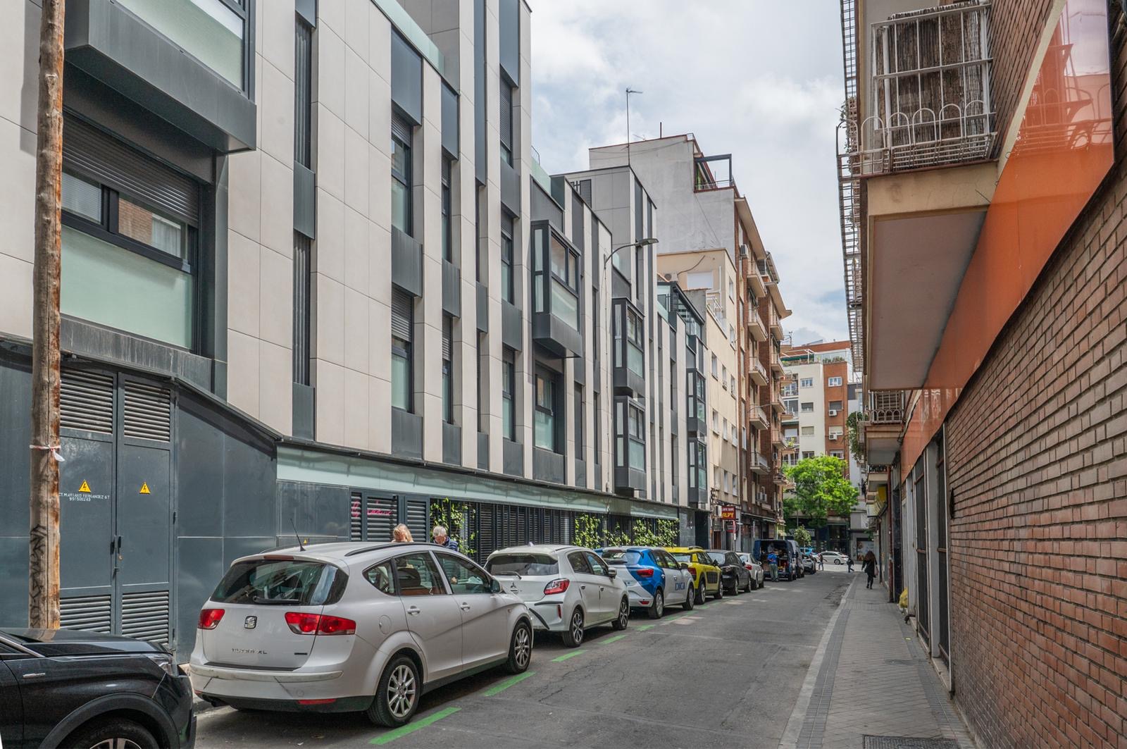 Vista exterior de la calle Mariano Fernández